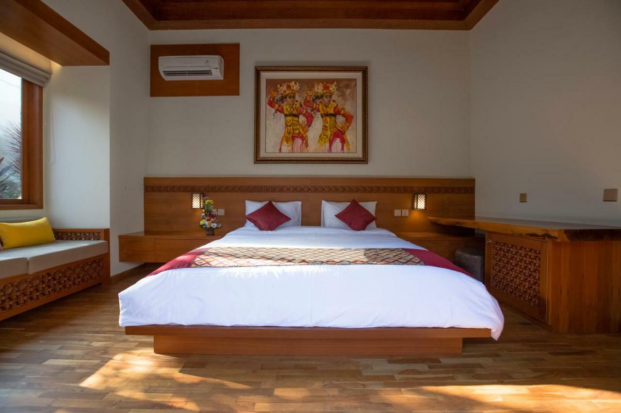 Niketan - Three Bedroom, Sanur, Near Icon Mall, Harbor *