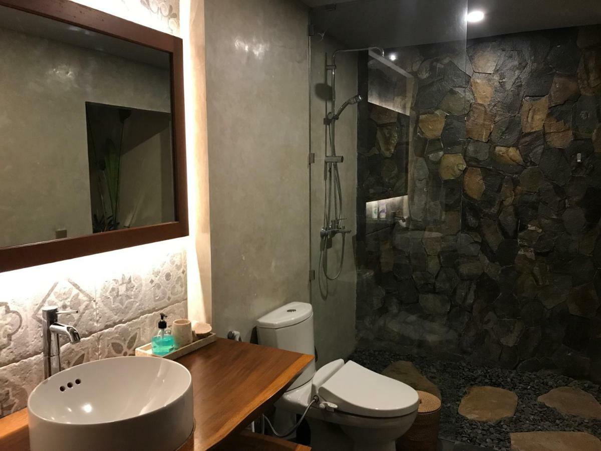 Niketan - Three Bedroom, Sanur, Near Icon Mall, Harbor Villa *